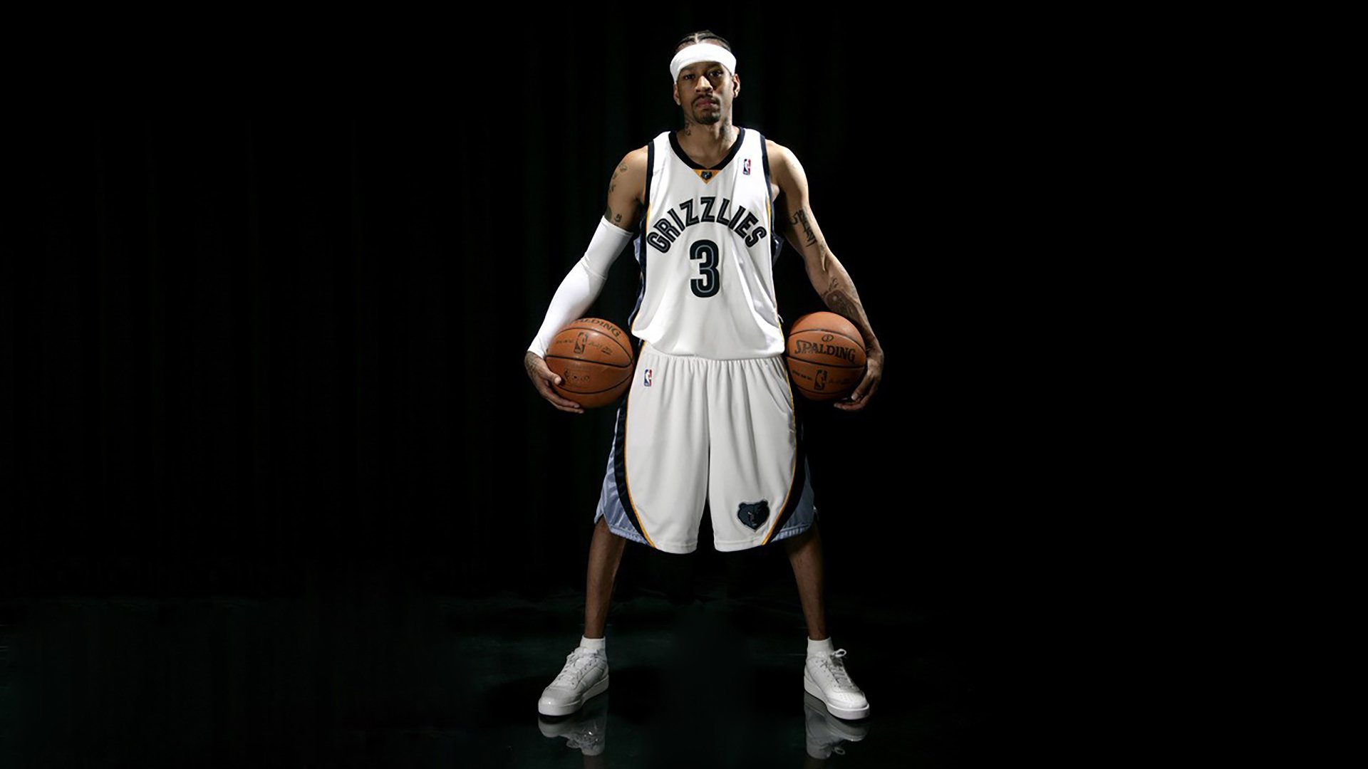 18岁票王亚马尔与涅槃王者登贝莱领衔！FIFPRO年度最佳11人揭晓